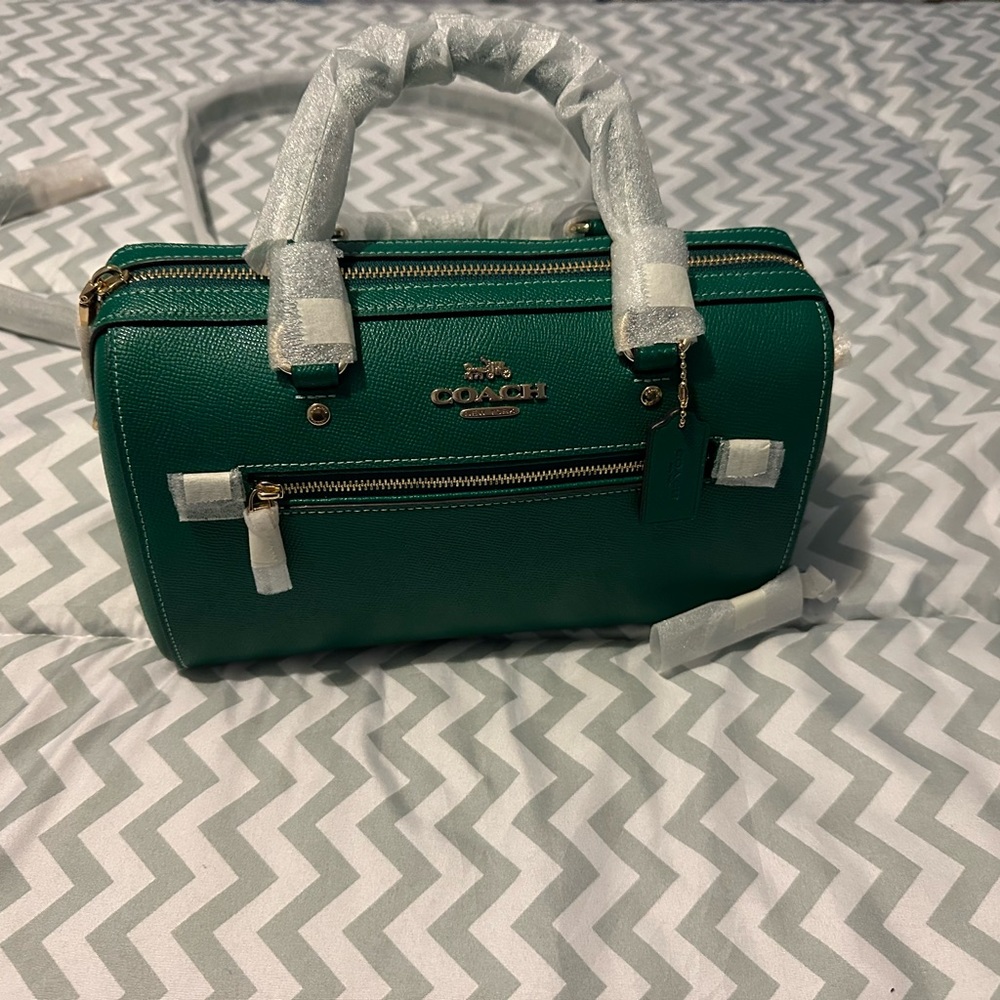 BRAND NEW COACH POCKETBOOK GREEN